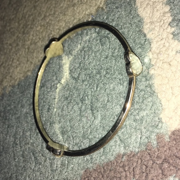 Heart Gold Bangle - Picture 1 of 1